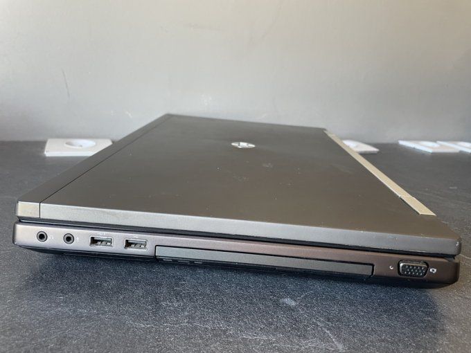 HP EliteBook Workstation 8770W 17" Core i7 2,7 GHz - SSD  256 Go - 16 Go AZERTY - +Microsoft Office 