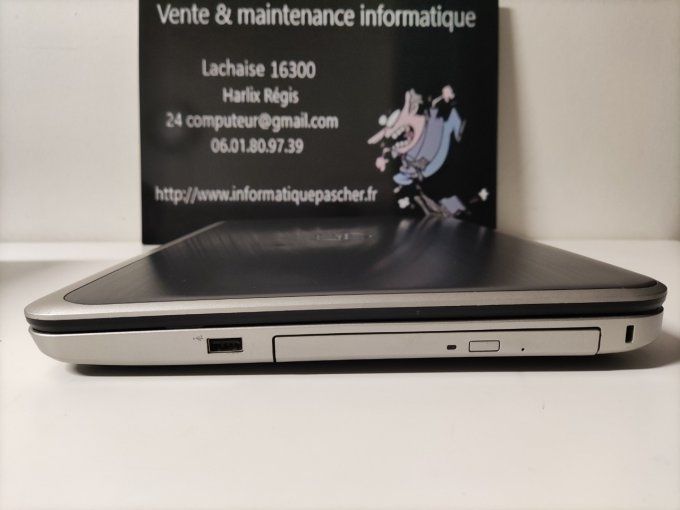Dell Inspiron 5523 17,3" Core i3 1,9 GHz - SSD 500 Go - 6 Go AZERTY - Français