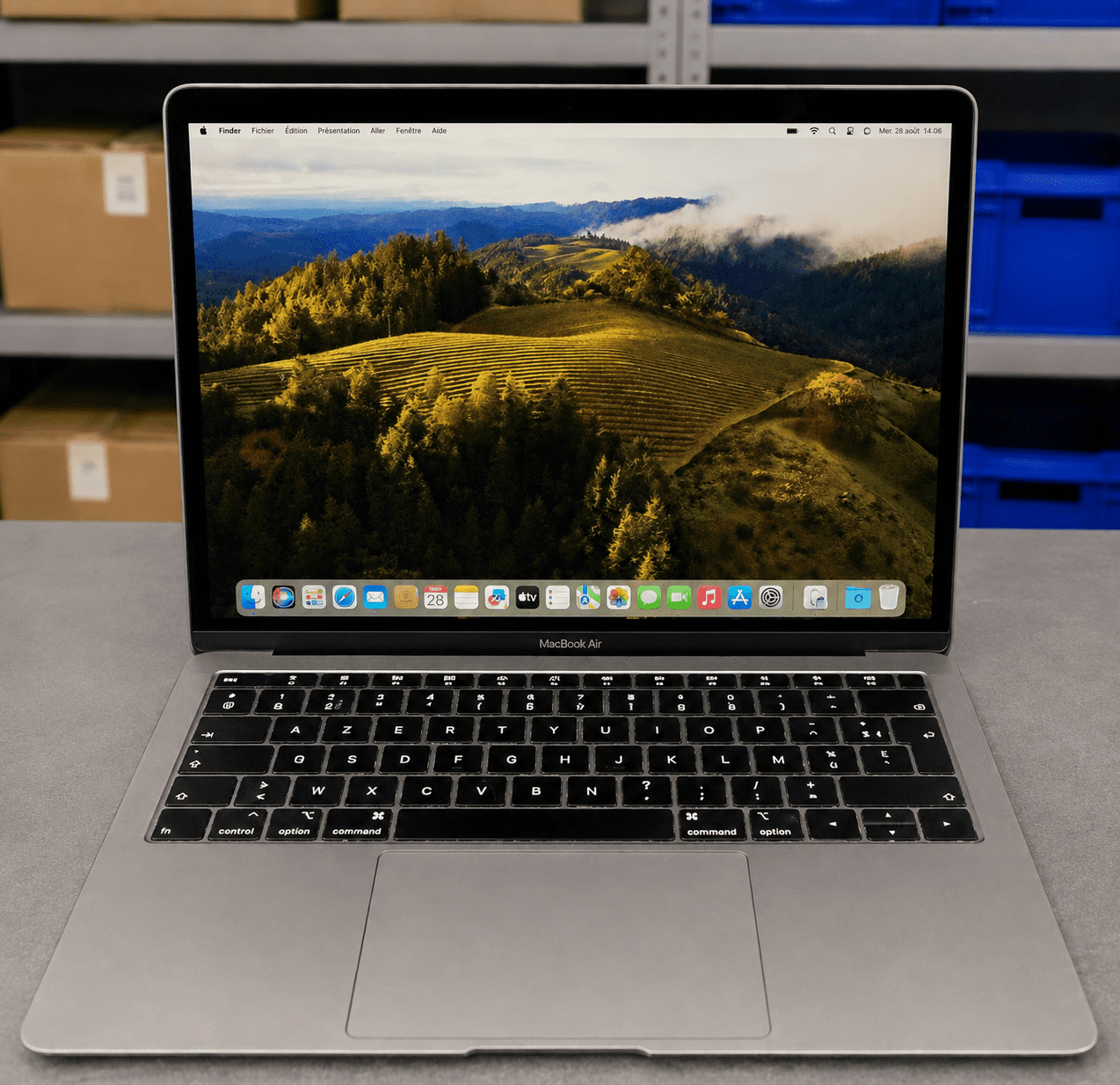 MacBook Air 13" i5 8 Go 128 Go SSD - Rétina AZERTY - Français - MacOs Sonoma 2025