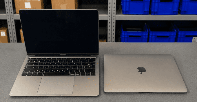 MacBook Air 13" i5 8 Go 128 Go SSD - Rétina AZERTY - Français - MacOs Sonoma 2025