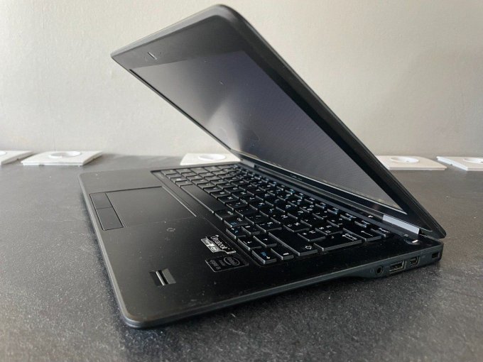 Dell Latitude E7250 12" Core i5 2,43GHz - SSD 128 Go - 8 Go AZERTY - Français -