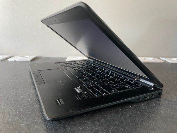 Dell Latitude E7250 12" Core i5 2,43GHz - SSD 128 Go - 8 Go AZERTY - Français