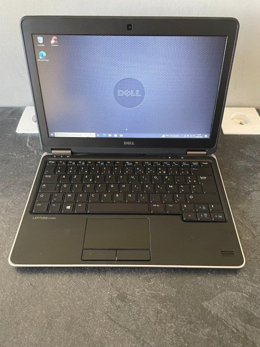 Dell Latitude E7240 12" Core i5 1,9 GHz - SSD 256 Go - 8 Go AZERTY - Français -