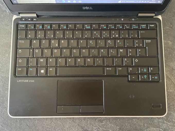 Dell Latitude E7240 12" Core i5 1,9 GHz - SSD 128 Go - 8 Go AZERTY - Français