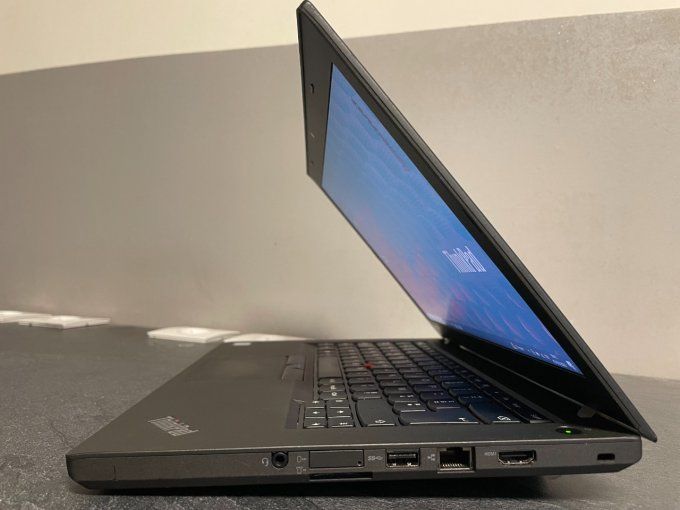 Lenovo Thinkpad T460 14" Core i5 2,40 GHz - 500 Go - 4 Go AZERTY - 