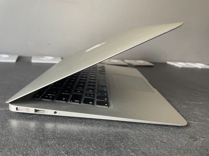 MacBook Air 13" i7 8 Go 256 Go SSD (2017) - AZERTY - Français 