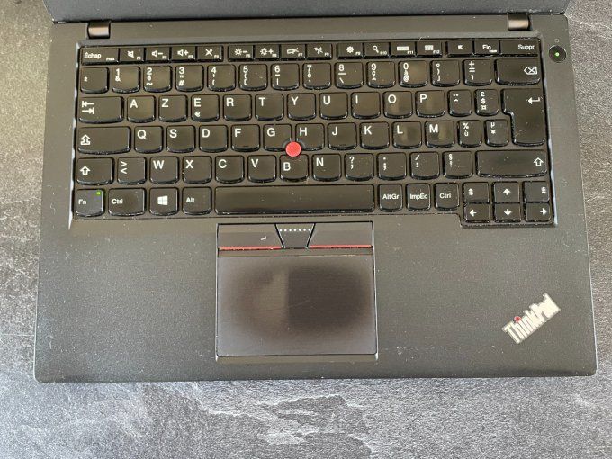 LENOVO THINKPAD x260 i5/ 8Go/ wifi/ webcam/ écran 12.5“ -
