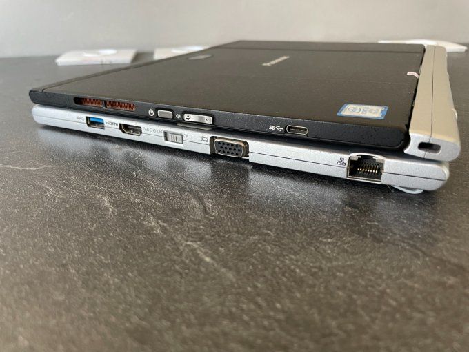 Panasonic Toughbook CF-XZ6  I5-7300 2.6GHZ 8GO 256Go SSD AZERTY - Français  -