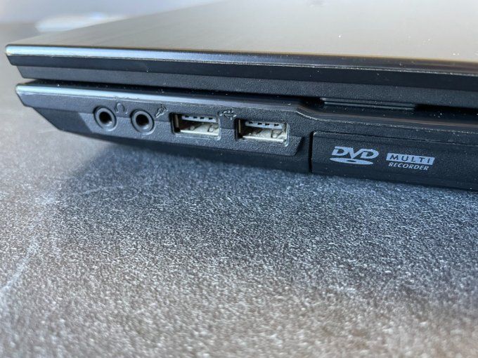 Asus pro P535 i5 2450M 2,50Ghz 4Go 500Go wifi webcam AZERTY
