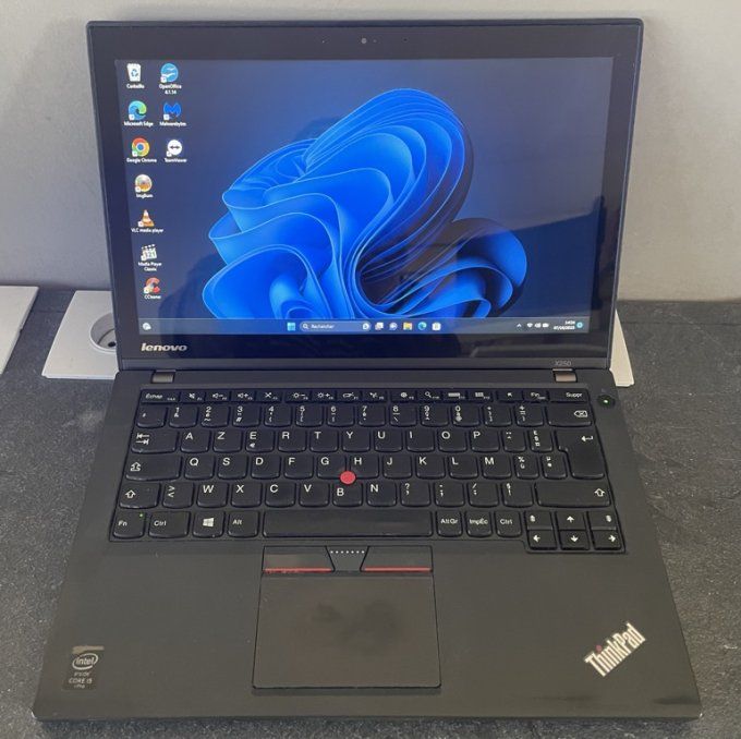 LENOVO THINKPAD x250 / i5 / 8Go / 256Go SSD / wifi/ webcam/ écran 12.5“  Tactile