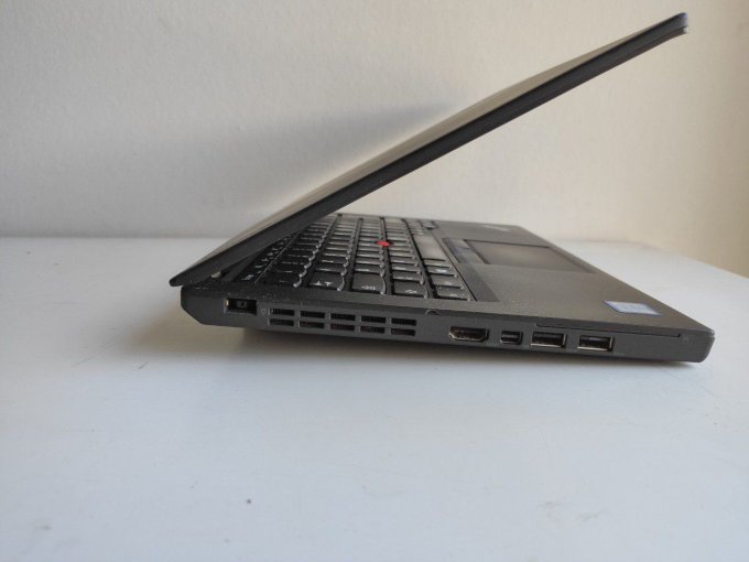 LENOVO THINKPAD x260 i5/ 8Go/ wifi/ webcam/ écran 12.5“ 