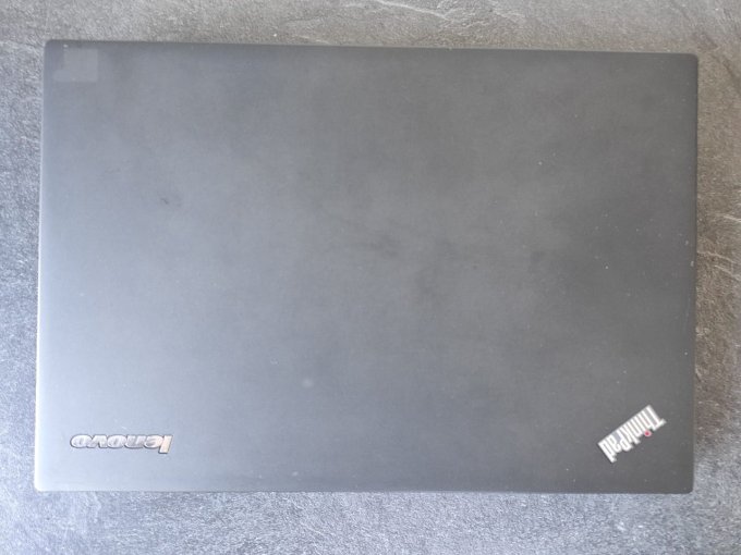 Lenovo ThinkPad X240 12" Core i3 1,9 GHz- 500Go - 4 Go AZERTY
