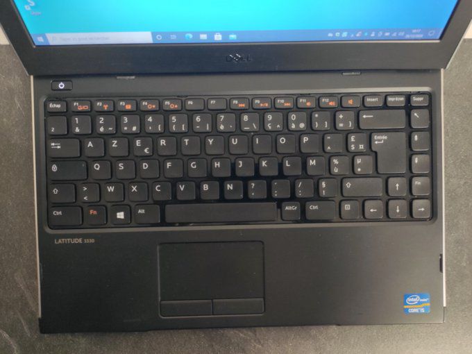 Dell Latitude 3330 13" Core i5 1,8 GHz - SSHD 500 Go - 4 Go - AZERTY