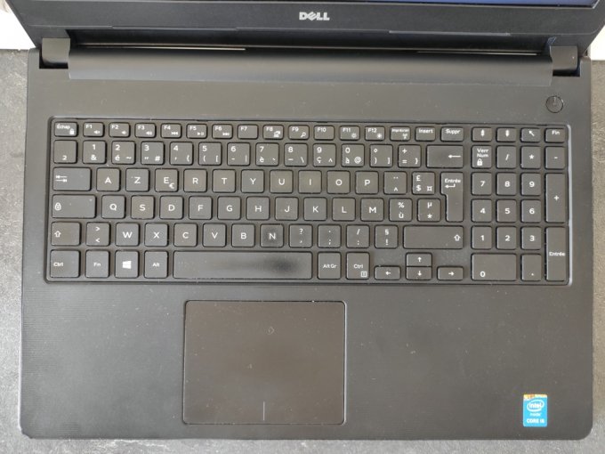 Dell Vostro 3558 15" Core i5 2,20 GHz - 180 GoSSD - 4Go AZERTY - Français