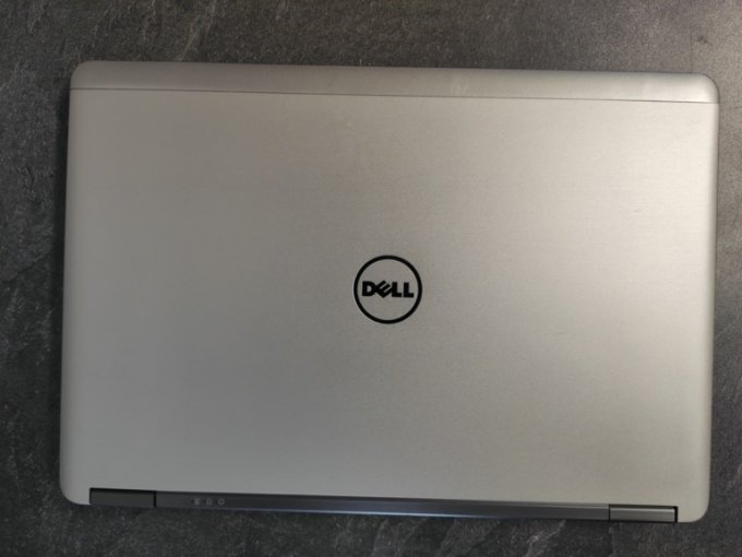 Dell Latitude E7440 14" Core i5 1,7 GHz - SSD 256 Go - 4 Go AZERTY - Français