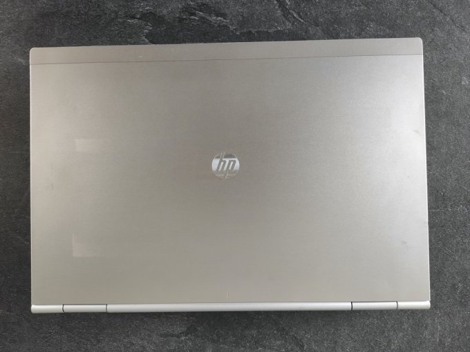 HP Elitebook 8460P i7/ 4Go/ 320Go/ webcam/ wifi/ écran 14"/ Bluetooth  