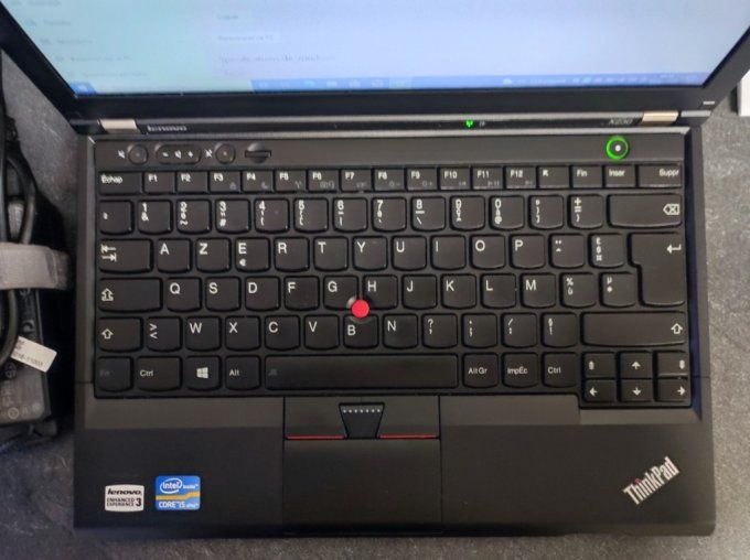 LENOVO THINKPAD X230 12.5" Intel i3 /4Go /320Go/ WIN 10 PRO  -