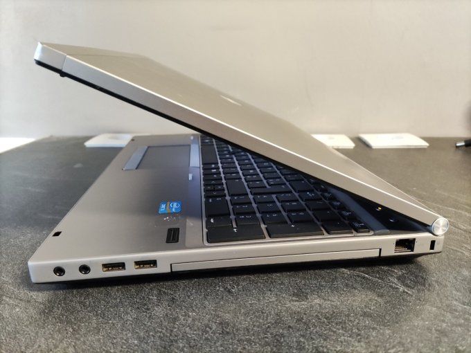 HP EliteBook 8570P 15,6" Core i5 2,6 GHz - HDD 500 Go - 4 Go AZERTY -