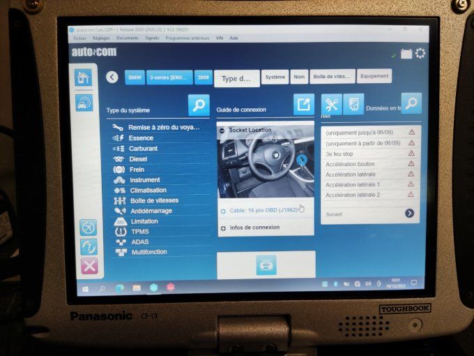 Panasonic Toughbook CF-19 10" Core i5 2,6 GHz  - SSD 480 Go - 6 Go AZERTY - Français 