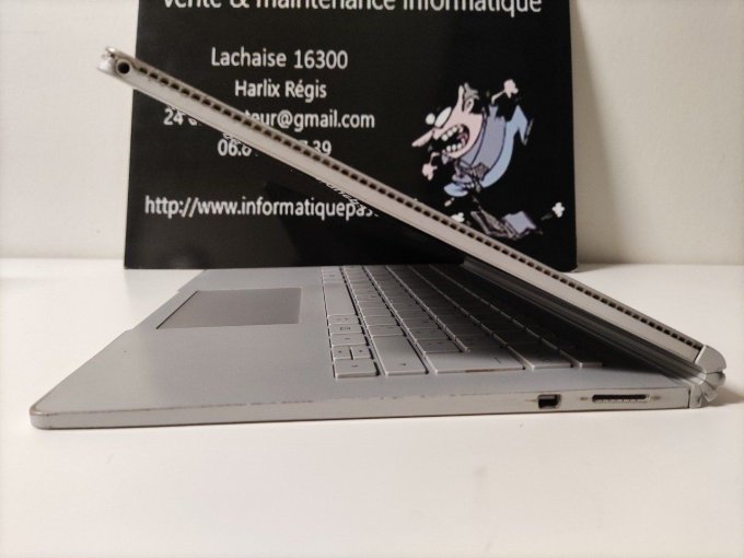 Microsoft Surface Book 13" Core i5 2.4 GHz - SSD 128 Go - 8 Go AZERTY - Français -