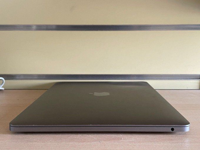 MacBook Pro 13" Retina (2017) - Core i5 2.3 GHz 1000Go SSD nVme - 16Go AZERTY - Français - 