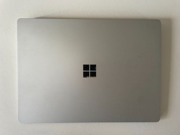 Microsoft Surface Laptop 13" Core i5 2.6 GHz - SSD 256 Go - 8 Go AZERTY - Français