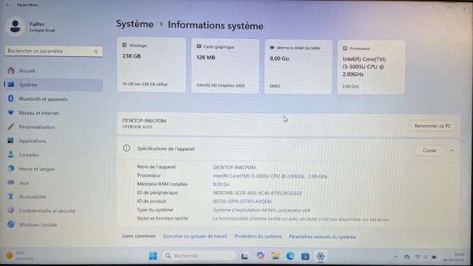 Fujitsu Lifebook A555 8Go 256 SSD Wifi Webcam Bluetooth AZERTY Français