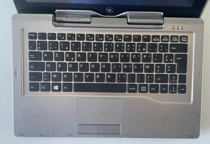 FUJITSU Stylistic Q702 11,6" i5 4Go 256 Go SSD wifi bluetooth seul ou complet  avec stylet- 