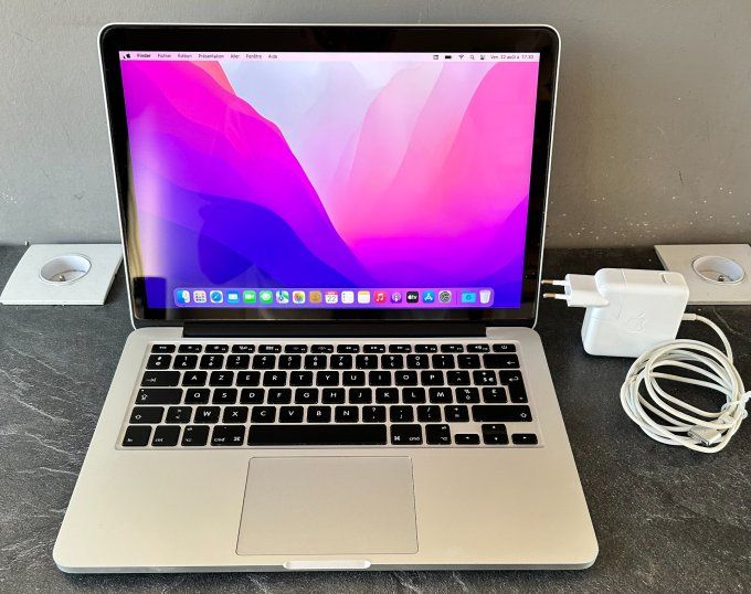 MacBook Pro 13" rétina (2015) i5 128 SSD 16GO  - AZERTY - Français  - couleur Argent