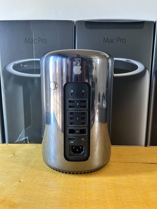 Mac Pro (Fin 2013) Xeon E5 3,5 GHz - SSD 256 Go - 16 Go - Neuf