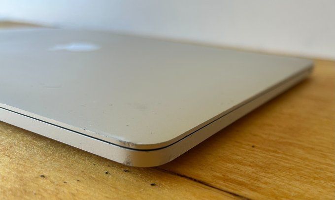 MacBook PRO 13" i5 8 Go 256 Go SSD - Rétina AZERTY - Français - MacOs  -Ventura 2025 -