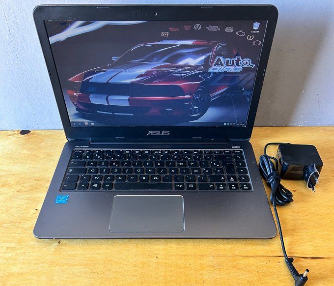 Asus E403S 14" Core quad 1.60 GHz - SSD 128 Go - 4 Go seul ou complèt
