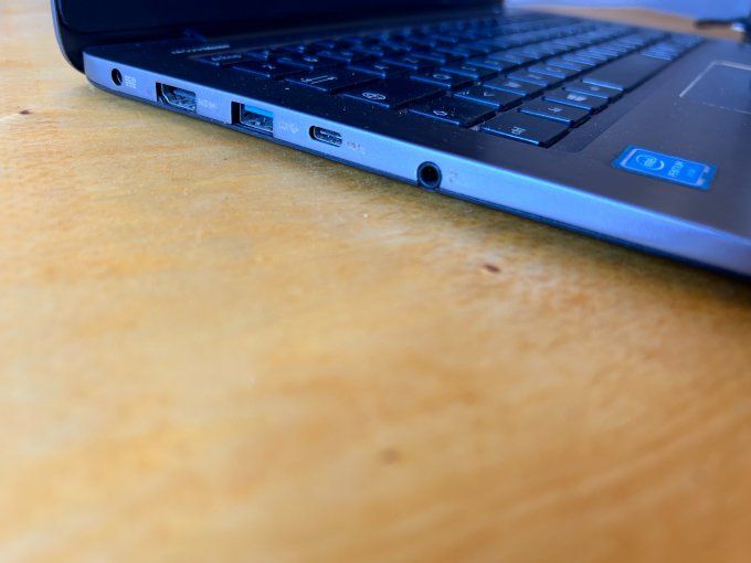 Asus E403S 14" Core quad 1.60 GHz - SSD 128 Go - 4 Go seul ou complèt