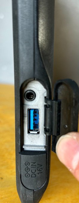 Panasonic Toughpad FZ-Q2 MK1 - 12,5 - Intel m5-6Y57 - 8GB -SSD 256Go Nvme - Webcam - Bluetooth -