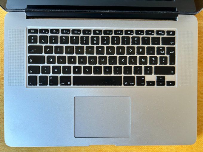 MacBook PRO 15" i7 16 Go 512 Go SSD - AZERTY - Français  - 