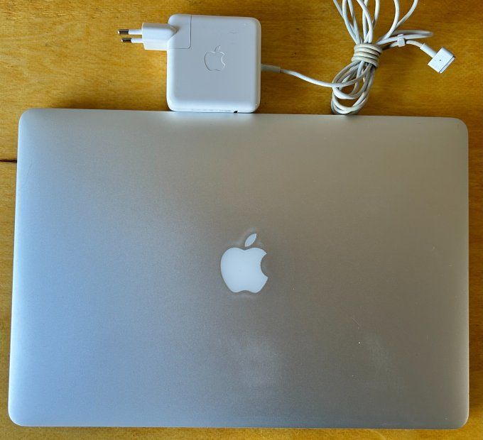 MacBook PRO 15" i7 16 Go 512 Go SSD - AZERTY - Français  - 