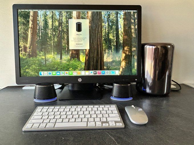 Mac Pro (Fin 2013) Xeon E5 3,5 GHz - SSD 256 Go - 16 Go - Neuf complet