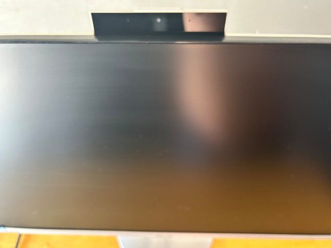ASUS AiO ZN242iFD Tout-en-un 23,8", Core i7-7700HQ 2,8 GHz 16 Go HHD 1 To + SSD 256 Go