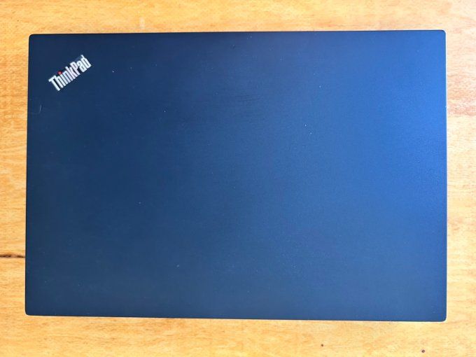 Lenovo Thinkpad E580 15,6" i5  8Go  256Go SSD AZERTY - Français -Windows 11 pro - 