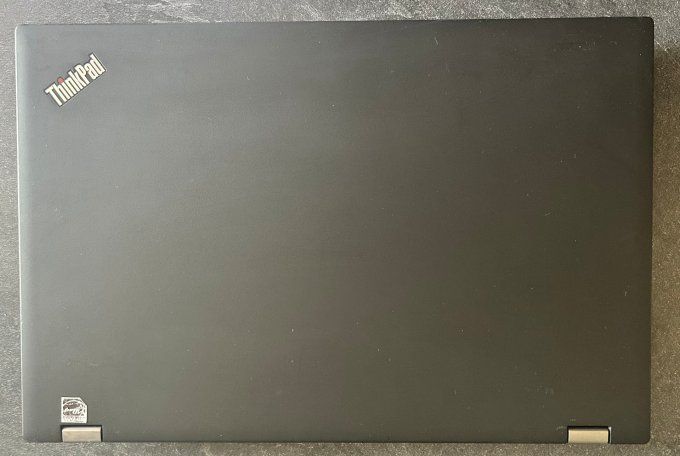 Lenovo ThinkPad P52 – Intel Core i7-8850H – 16 Go RAM – SSD NVMe 256 Go – Windows 11 Pro 25H2