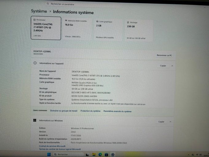Lenovo ThinkStation P330 Tiny (Intel Core i7-8700T CPU 2.40GHz - 16 GO - 256 Go - NVMe