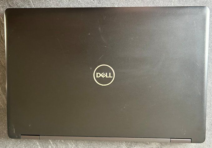 Dell Latitude 5590 15,6" – Intel Core i5-8350U – 8 Go RAM – SSD 256 Go – Windows 11 Pro 25H2