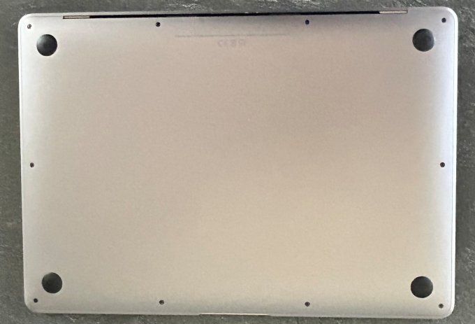 MacBook Air 13" i5 8 Go 128 Go SSD - Rétina AZERTY - Français - MacOs Sonoma 2025