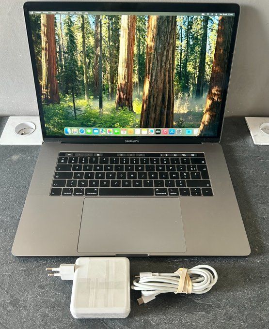 MacBook PRO 16" 2018 i7 16Go 512Go SSD - Rétina AZERTY - Français - MacOs Sequoia 2026
