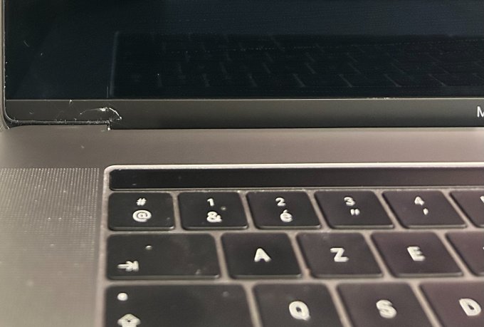 MacBook PRO 15" 2018 i7 16Go 512Go SSD - Rétina AZERTY - Français - MacOs Sequoia 2026