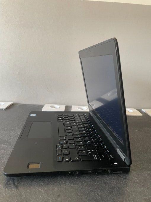 Dell Latitude E7270 12" Core i5 2,4 GHz - SSD 256 Go - 8 Go AZERTY - Français