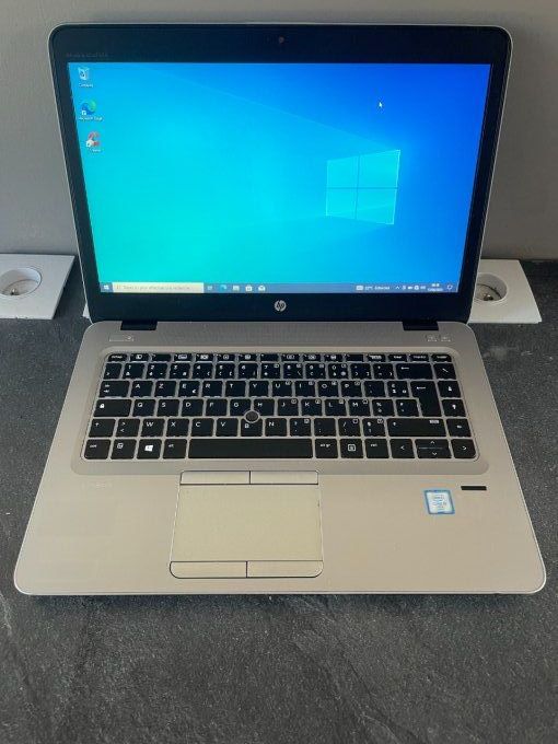 HP EliteBook 840 G3 14" Core i5 2,4 GHz - 500 Go - 16 Go AZERTY 