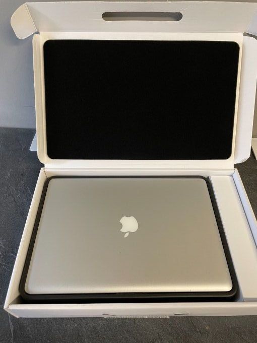 MacBook PRO 15" i7 4 Go 256 Go SSD - AZERTY - Français  - 