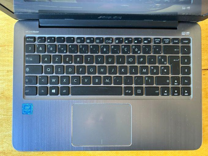 Asus E403S 14" Core quad 1.60 GHz - SSD 128 Go - 4 Go seul ou complèt