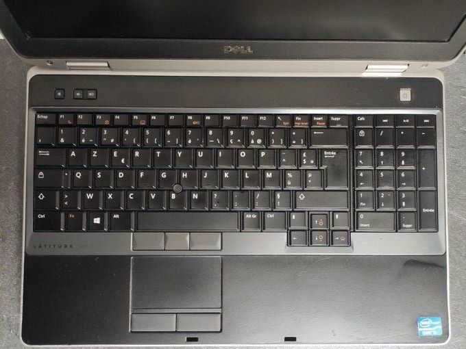 Dell Latitude E6530 15" Core i7 2,4 GHz - SSD 256 Go - 8 Go AZERTY - Français